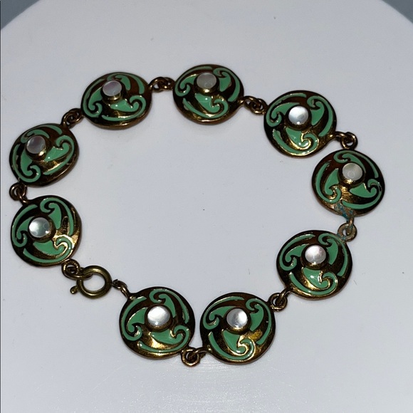 Sterlings 925 & green enamel Elegant Green and Gold Bracelet - Picture 3 of 9
